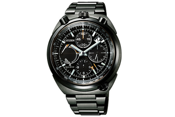 シチズン100周年限定メンズ・レディス時計、電池交換不要の「光発電