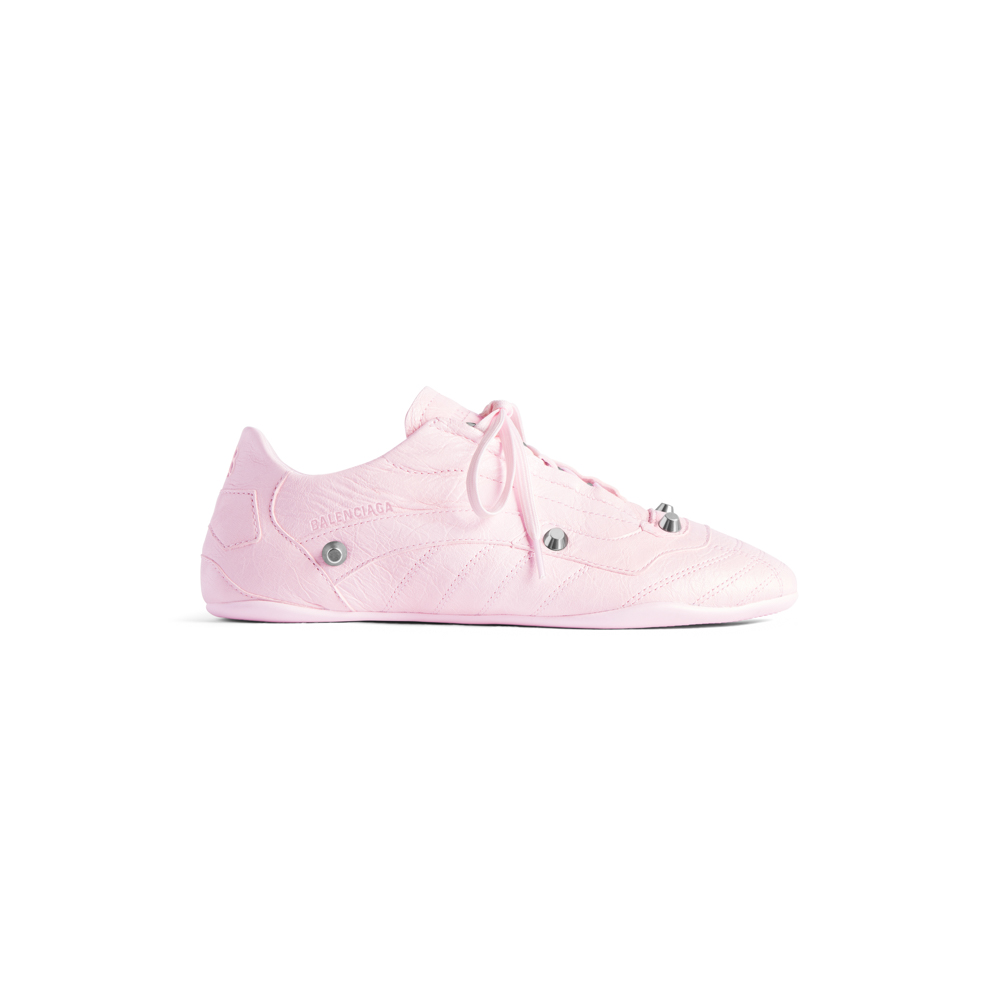 バレンシアガが新作シューズ「City Sneaker」を発売