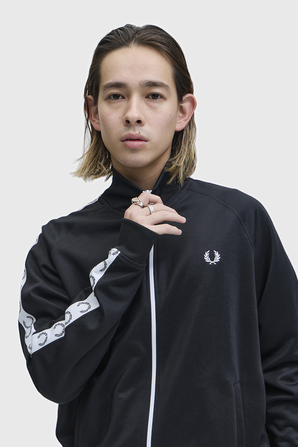 Taped Track Jacket(S 198：BLACK): | FRED PERRY JAPAN | フレッド