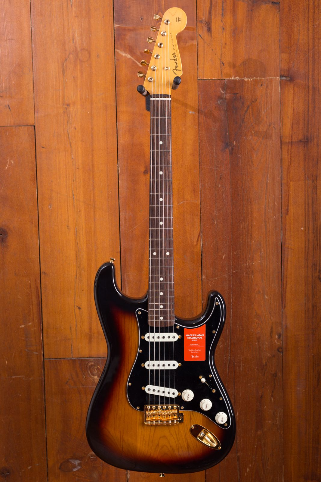 Made in Japan Traditional '60s Stratocaster with Gold Hardware