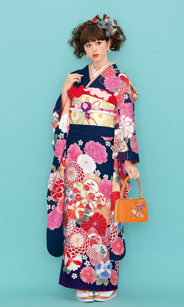 京友禅振袖・紺色・梅の幻想花┃レトロ&ロマン【菊京屋】