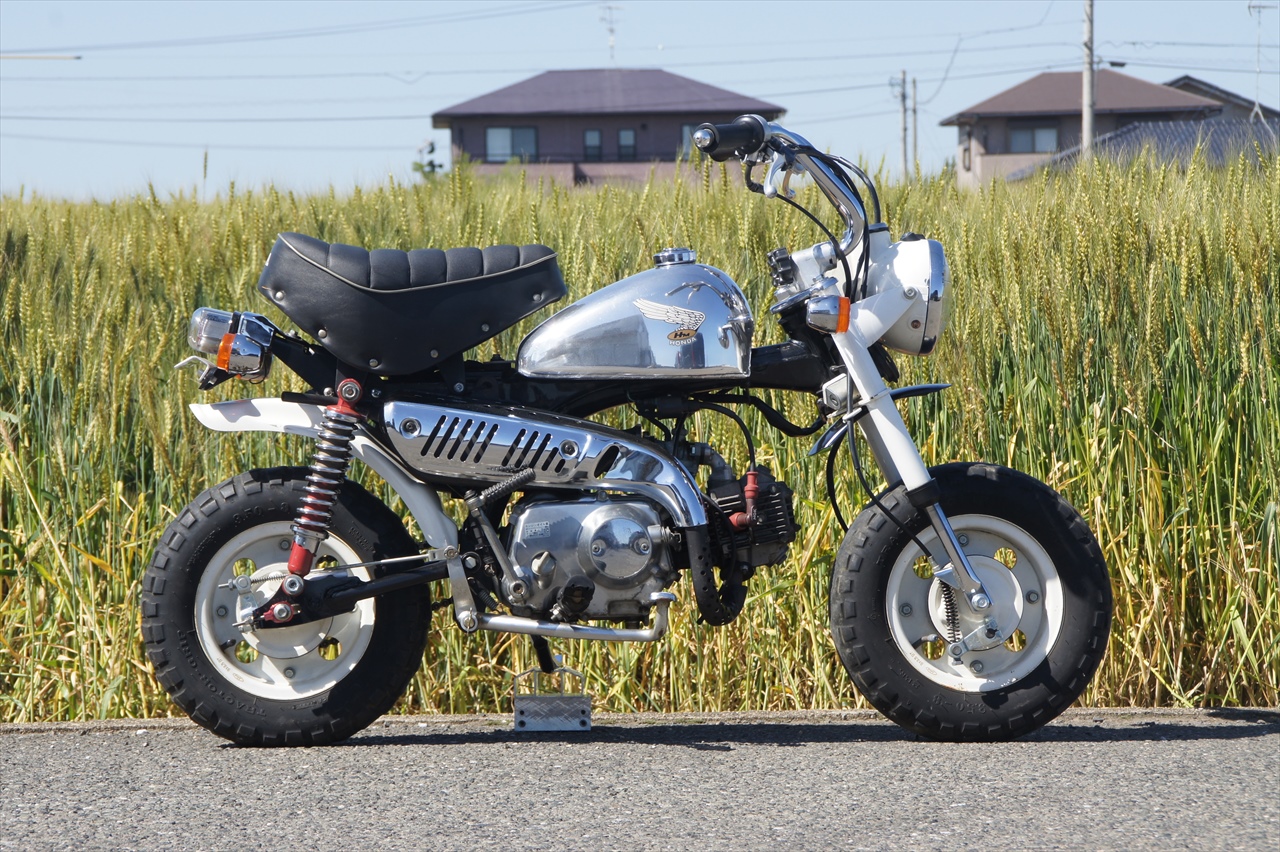 モンキーリア周りに、8インチ4.0Jワイドホイールを装着。 | Gクラフト