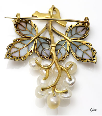 ロアンティークジュエリー