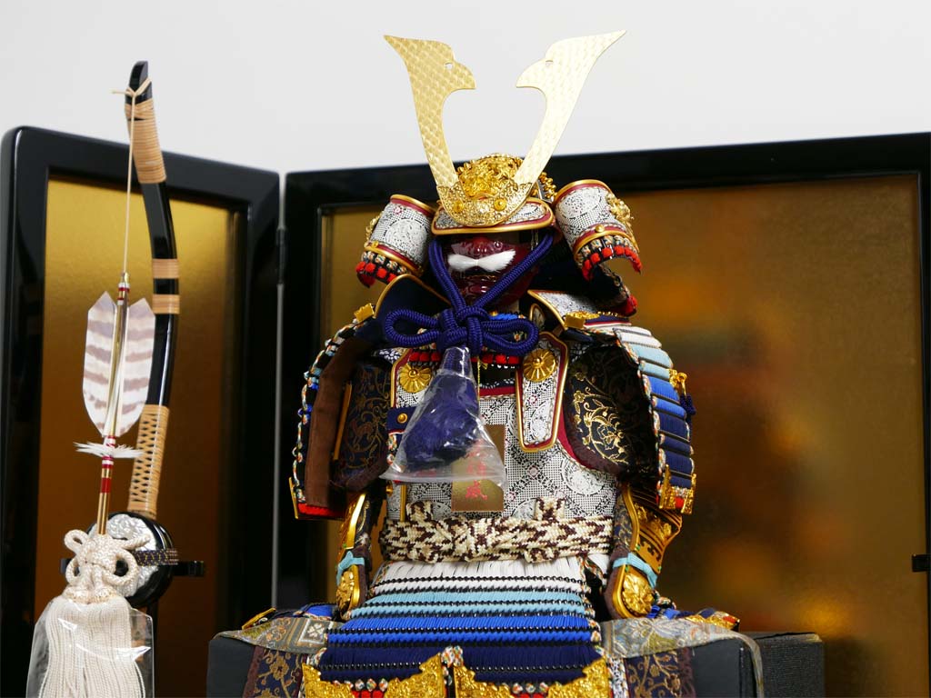 甲子之俊黒小札紺裾濃威大鎧7号金屏風鎧飾りが安い 雄山作 五月人形