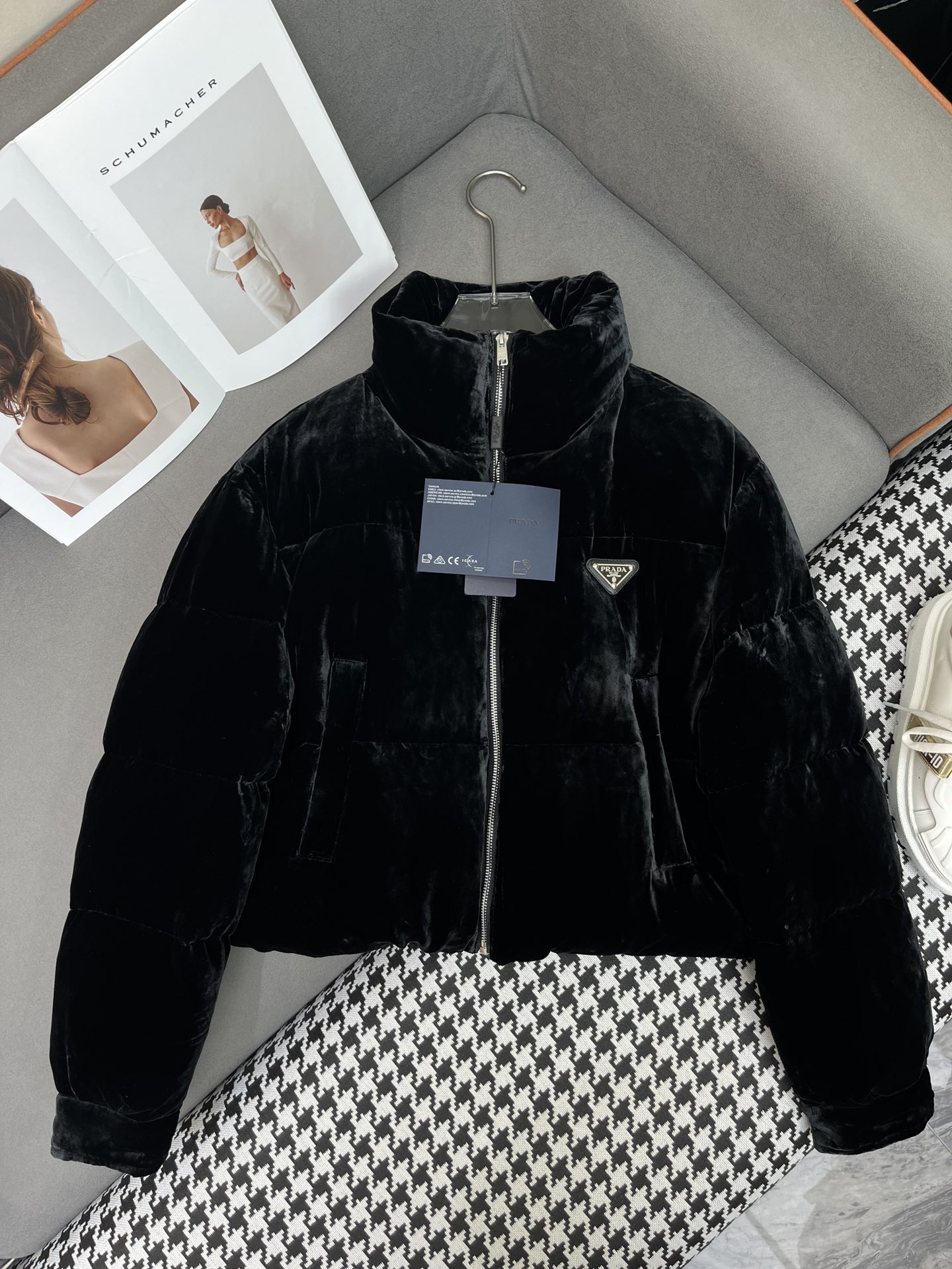 prada ジャケット nissyスーパーコピー トップス アウター 柔軟 高品質