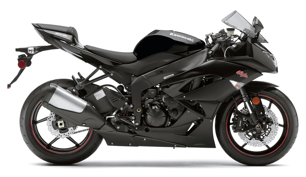 Ninja ZX-6R］ST600で勝利をねらうレースベース車両が発売 | 新車