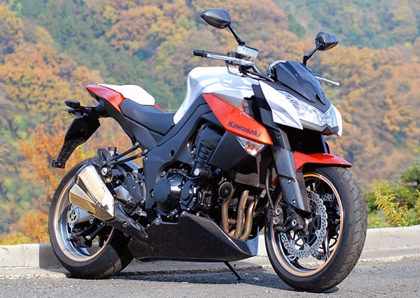 マジカルレーシングから10年式Z1000用カーボン外装6点 | パーツ