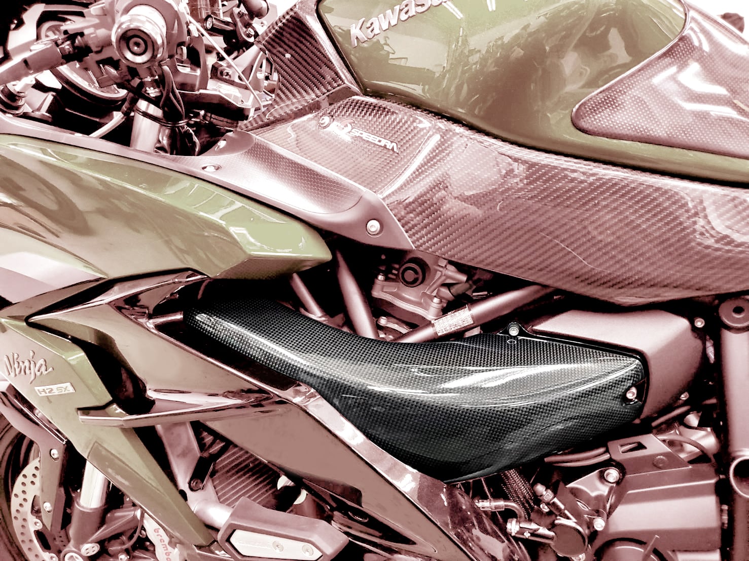 Ninja H2 SXシリーズをより快適に、上質化させる各種パーツがケイズ