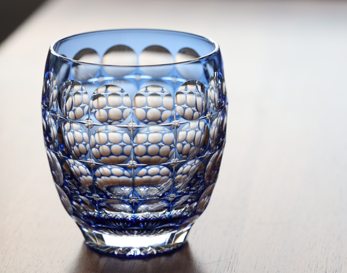 江戸切子 伝統工芸士・鍋谷聰 作 ロックグラス＜紫陽花＞ | カガミ