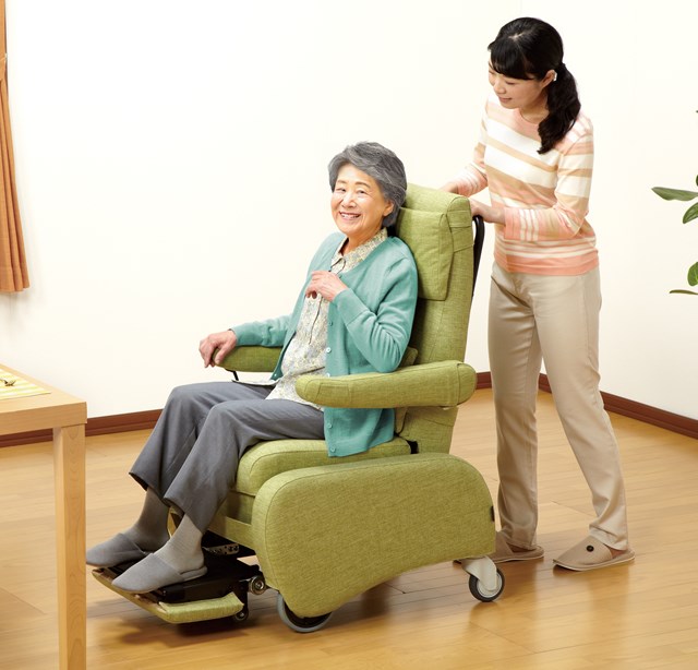 リフトアップチェア リクライングチェア レンタル 立ち上がりを補助