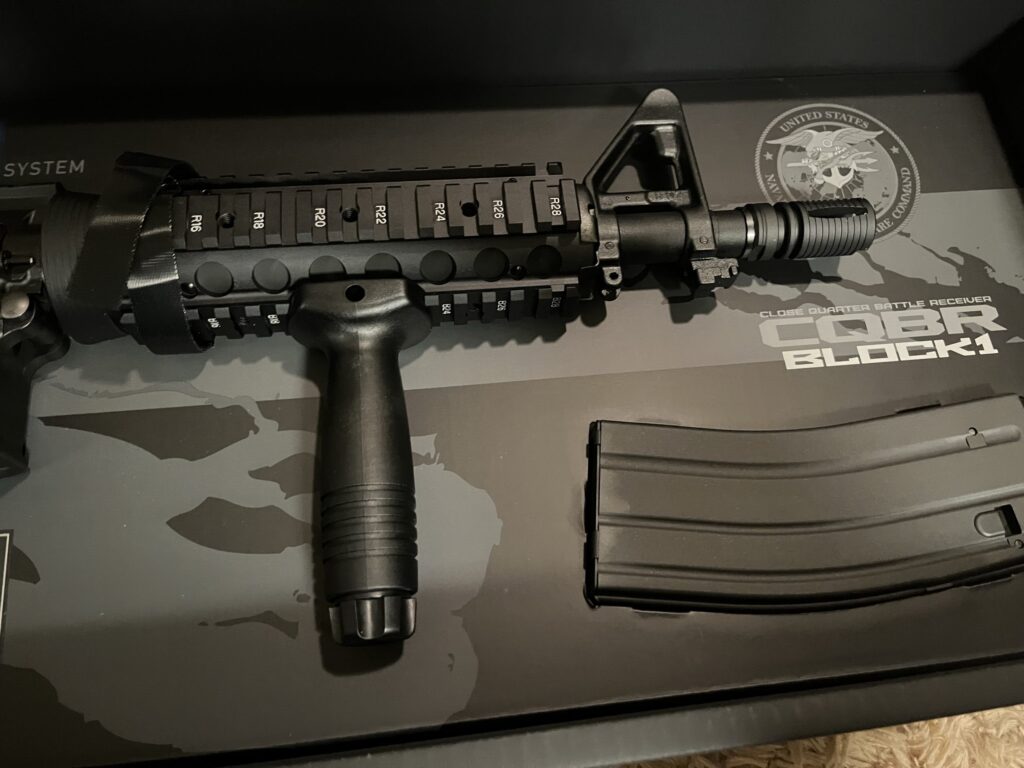 箱出しレビュー】東京マルイ M4 CQB-R BLOCK-1 ガスブロ 冬でも使える