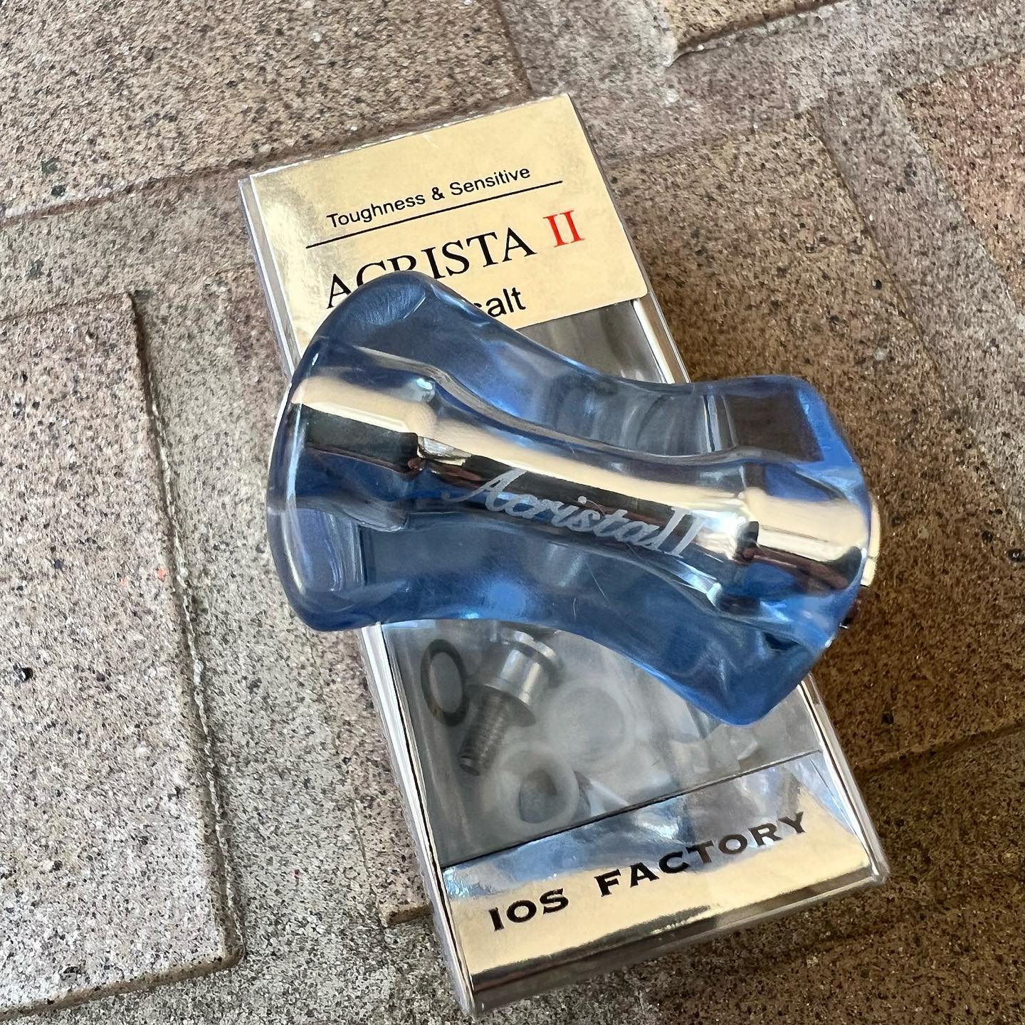 IOSファクトリーのアクリスタ2とアクリスタ2スリムが入荷しました
