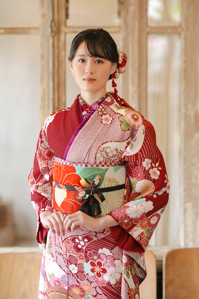 MKK-016】☆ 赤地に扇や菊藤の古典文様絞り柄振袖振袖 | 日本最大級の