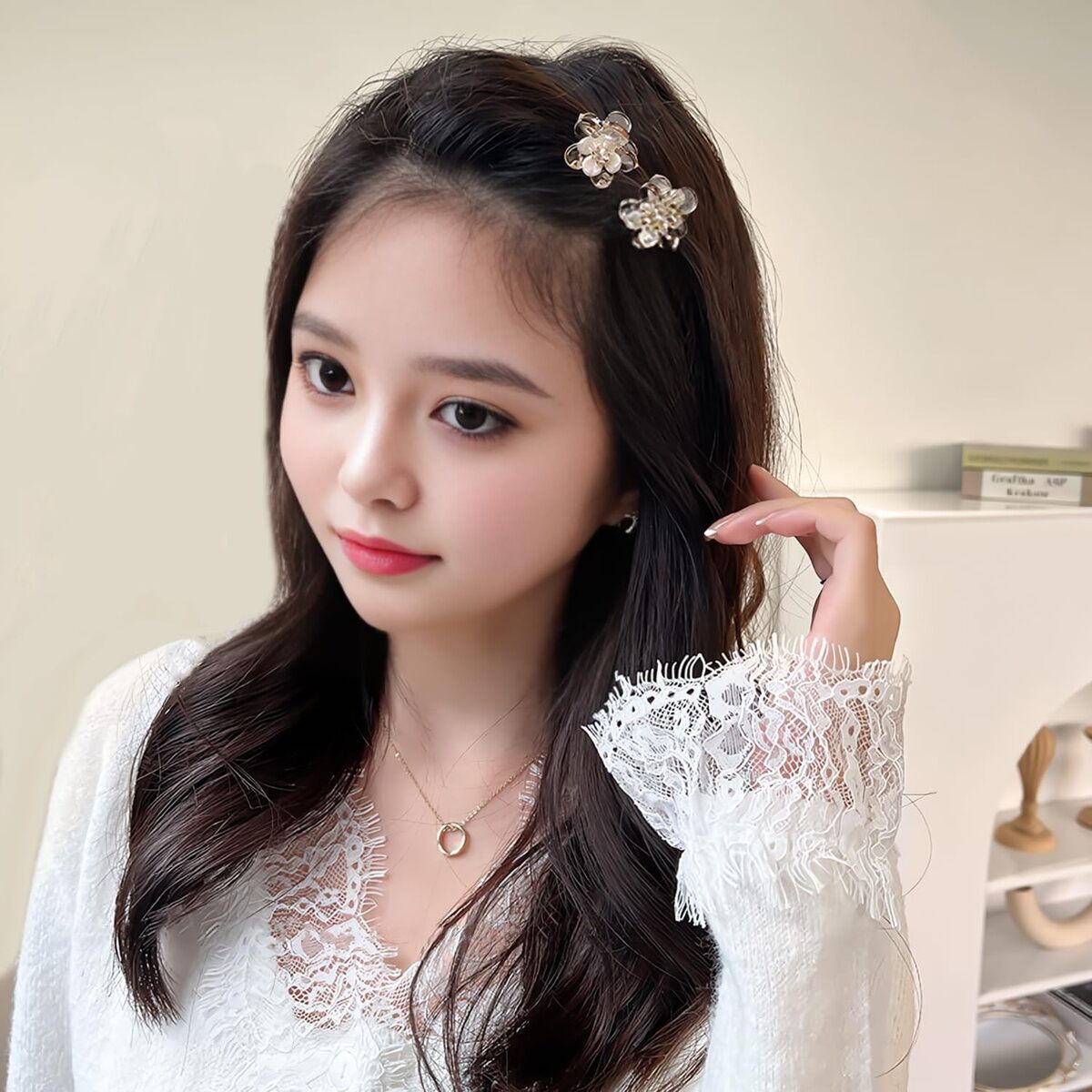 ヘアクリップ ミニ ラインストーン 花【ブラック】黒 かわいい 前髪 髪
