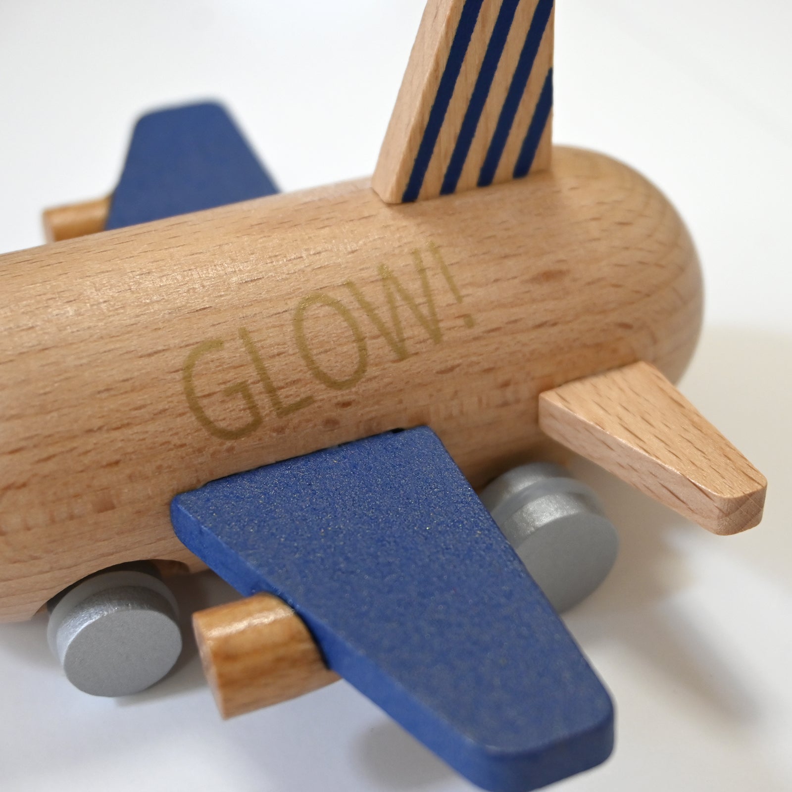 kiko+】2025 mini jet｜年号入り飛行機✈︎出産祝いに｜おしゃれな木の