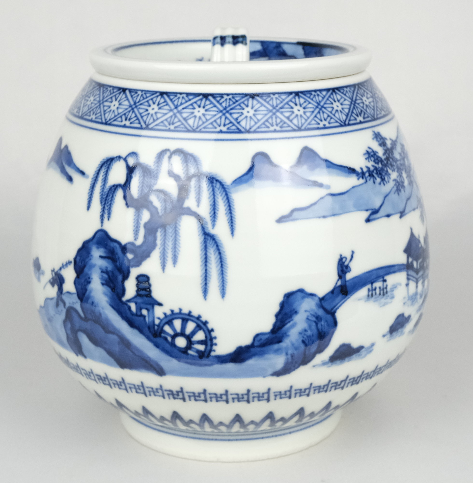 栗山園オンライン通販部 / 【出物】 染付山水絵芋頭水指 4代三浦竹泉
