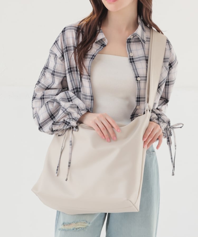 LILY BROWN×MARY QUANT】ペーパーラウンドフリルバッグの口コミ一覧