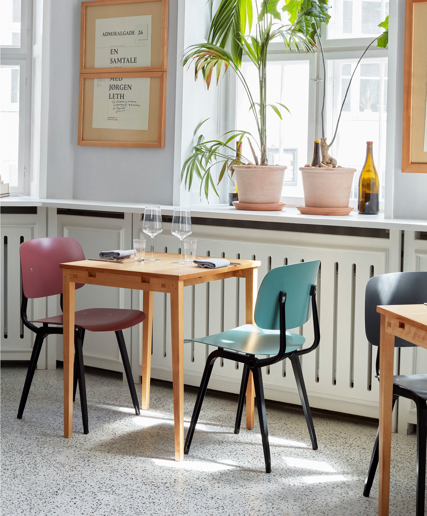 REVOLT CHAIR 3.0（新仕様） - チェア | 【公式】HAYオンラインストア