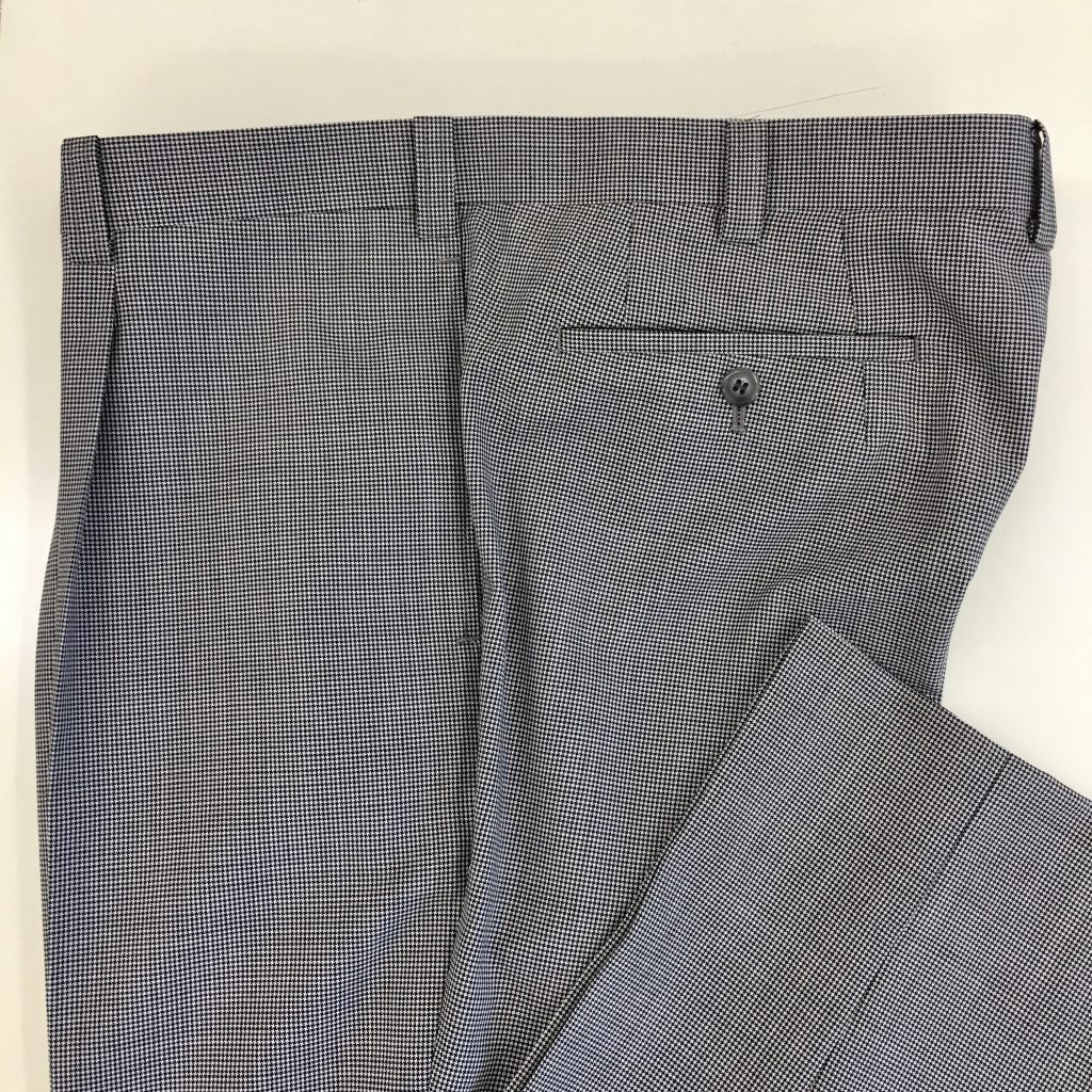 千鳥格子のシングルスーツ | タイトル