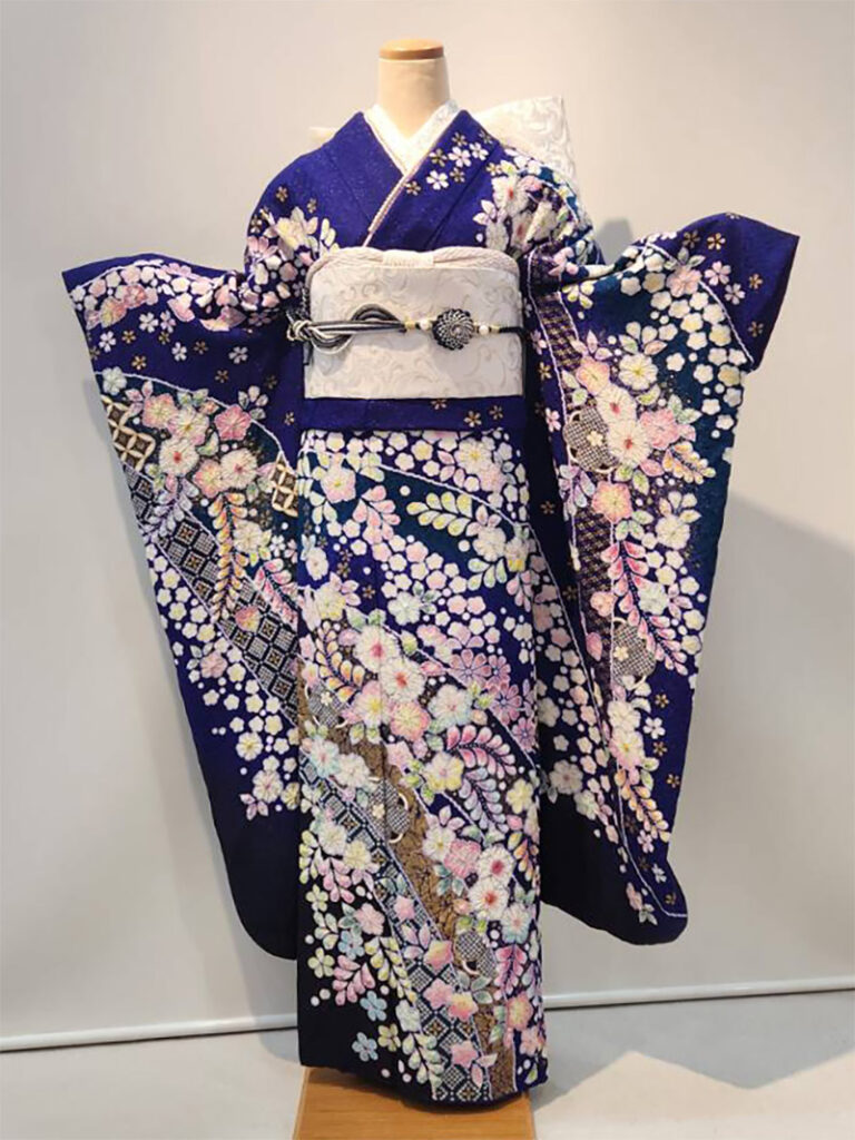 高級振袖の「辻が花」って？柄の意味や値段・コーディネートのポイント