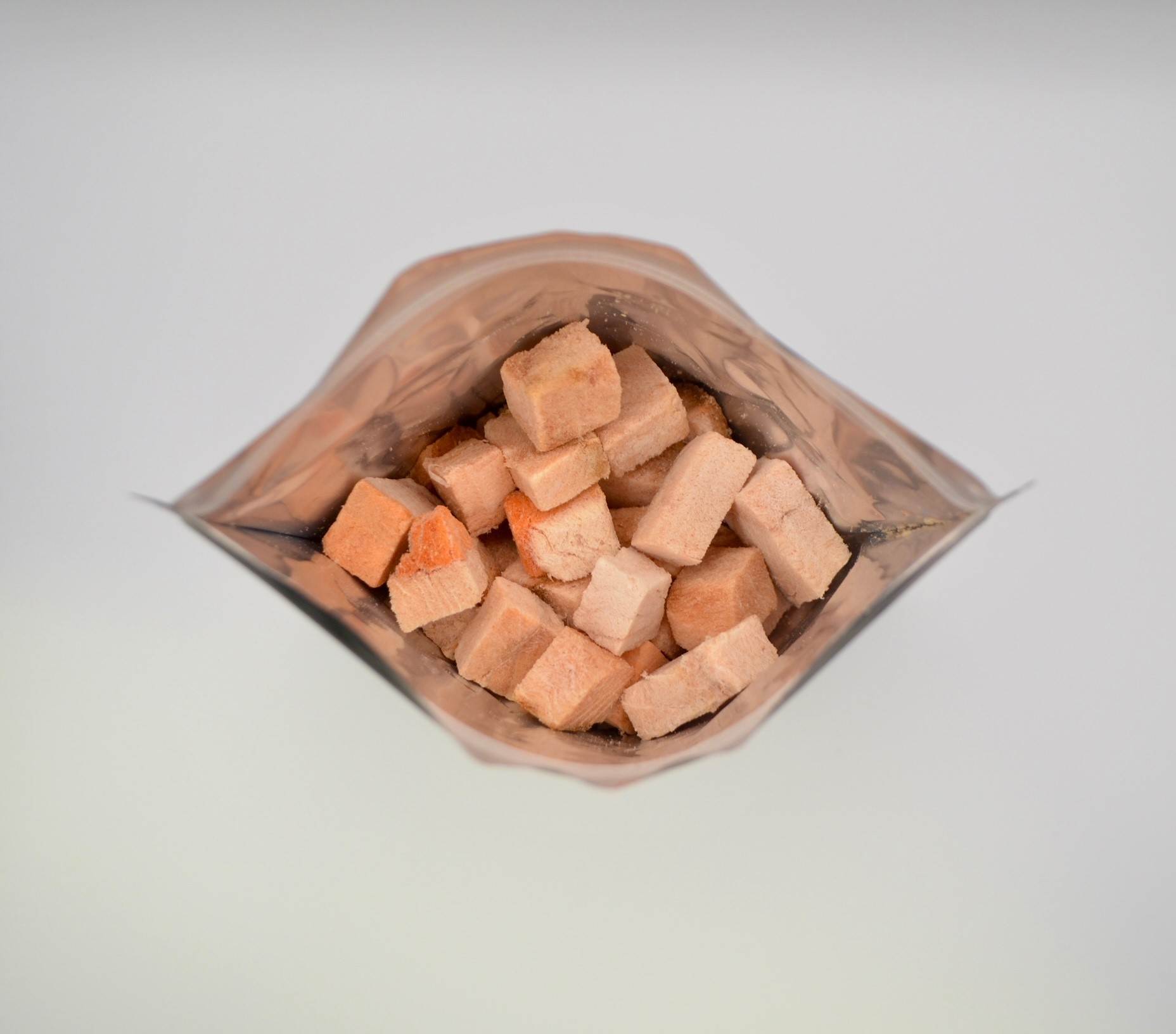 Freeze-dried Wild Alaskan Salmon | Happy Claws Lucky Paws