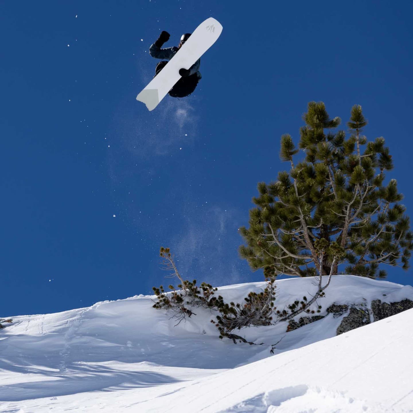Hovercraft 2.0 Snowboard | Jones Snowboards 公式