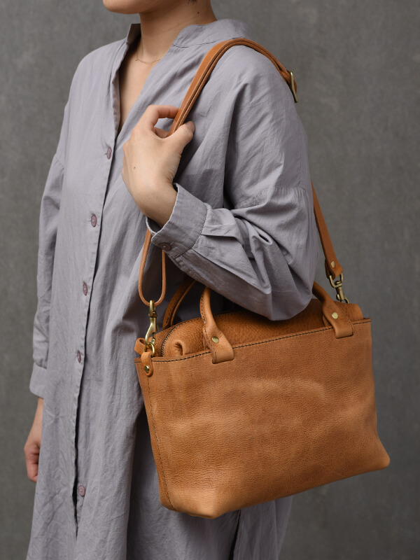 トートとしても使える2wayショルダーバッグ / 革鞄のHERZ(ヘルツ)公式通販