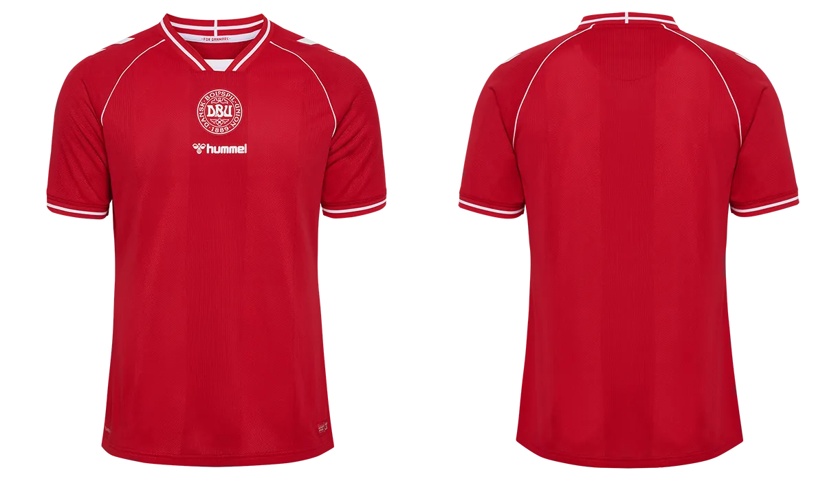 サッカーデンマーク代表、3月末から着用する新ユニフォームを発表