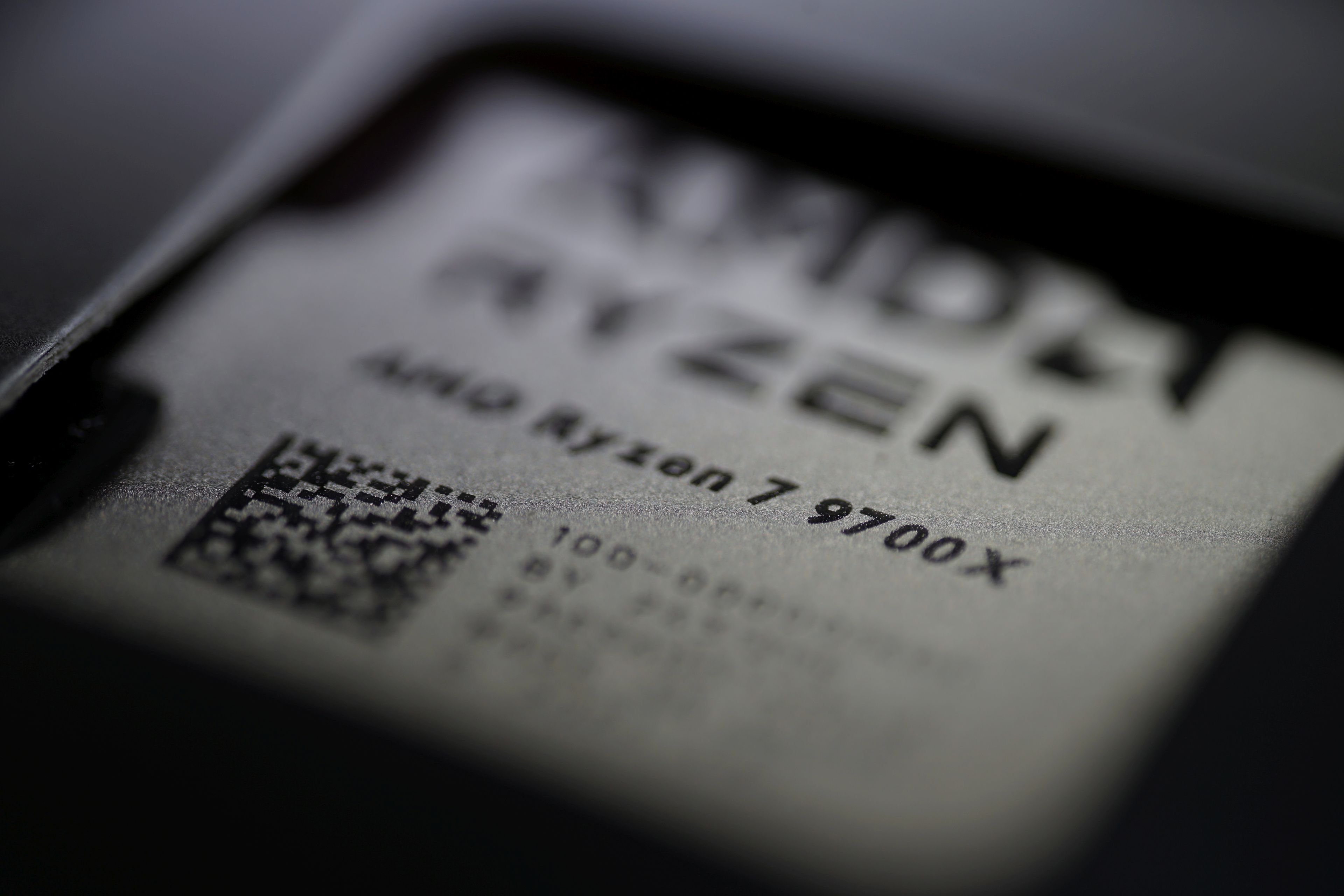 AMD Ryzen 7 9700X: One chiplet (Zen 5) to the max - HWCooling.net