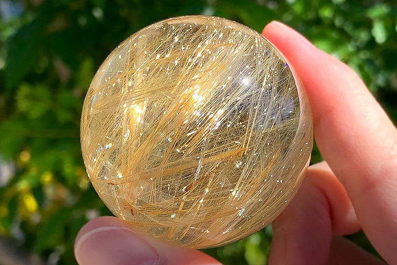ゴールドルチルクォーツ丸玉（スフィア、球体石） - 埼玉県吉川市の