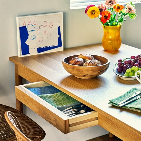 STILT TABLE 1400 White｜ダイニングテーブル｜IDEE SHOP Online