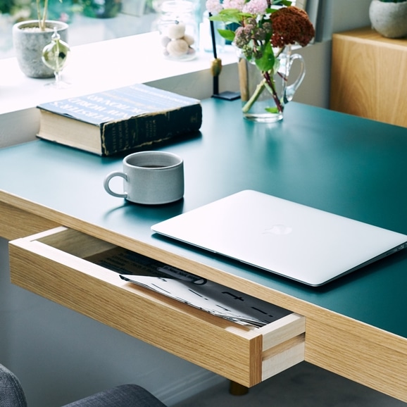 ☆【在庫限り】STILT TABLE 1200 Green Black｜これまでに販売した商品