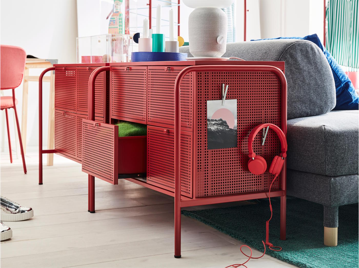 A personalized and colorful sublet apartment - IKEA