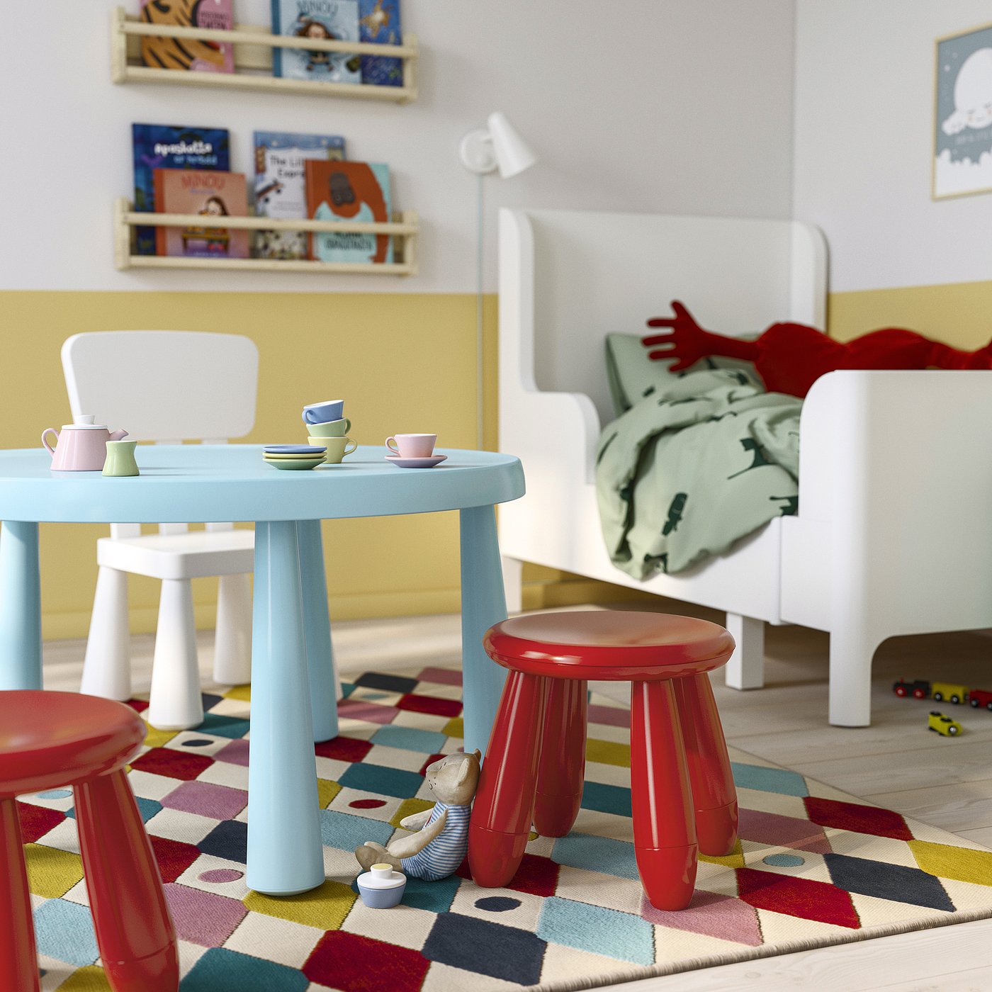 MAMMUT マンムット 子ども用スツール, 室内/屋外用/レッド - IKEA