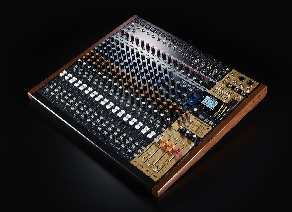 TASCAMのアナログ卓 + MTR。～『Model 24』 | イケベ デジタルタワー