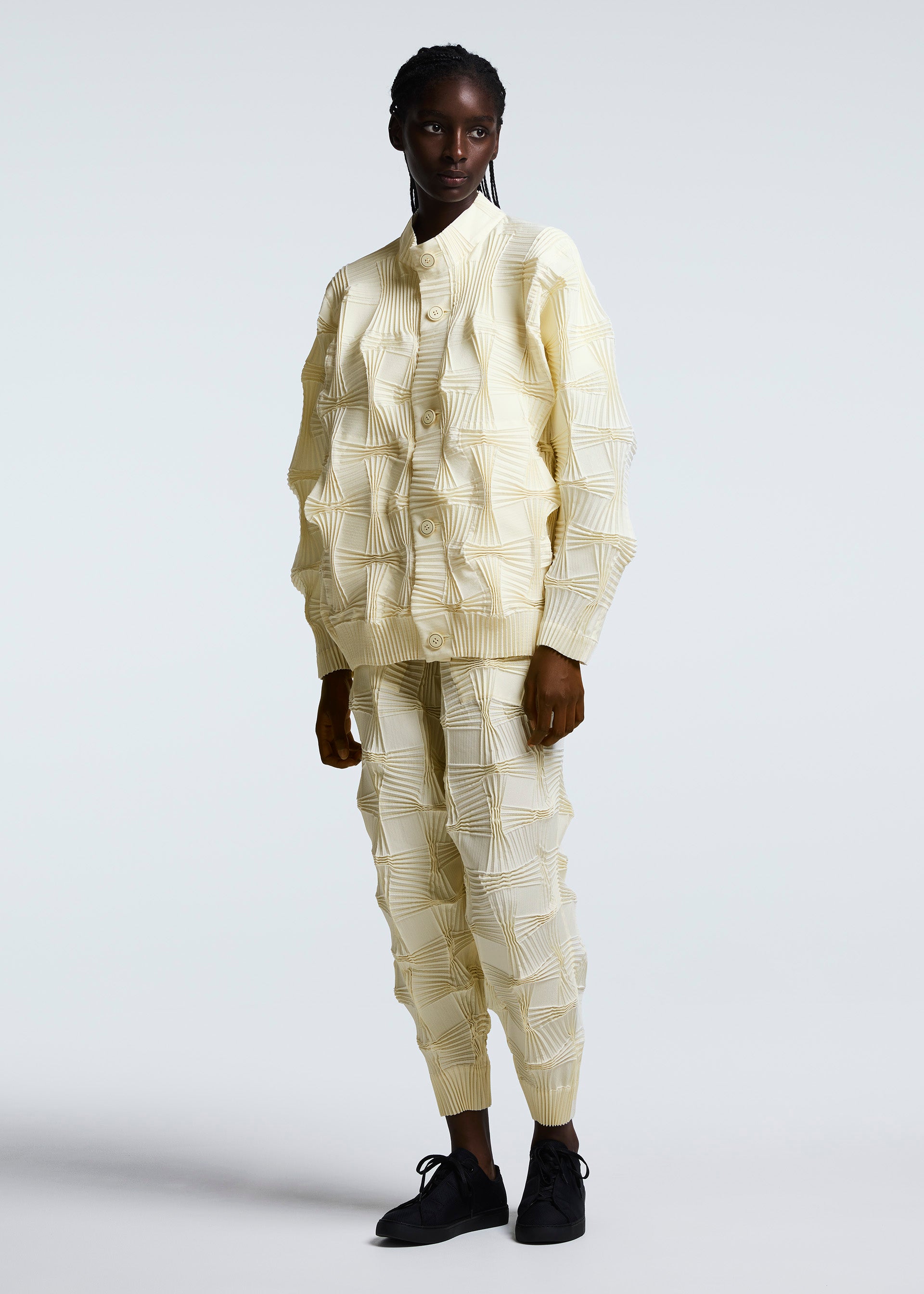 TYPE-O 018 – isseymiyake.com