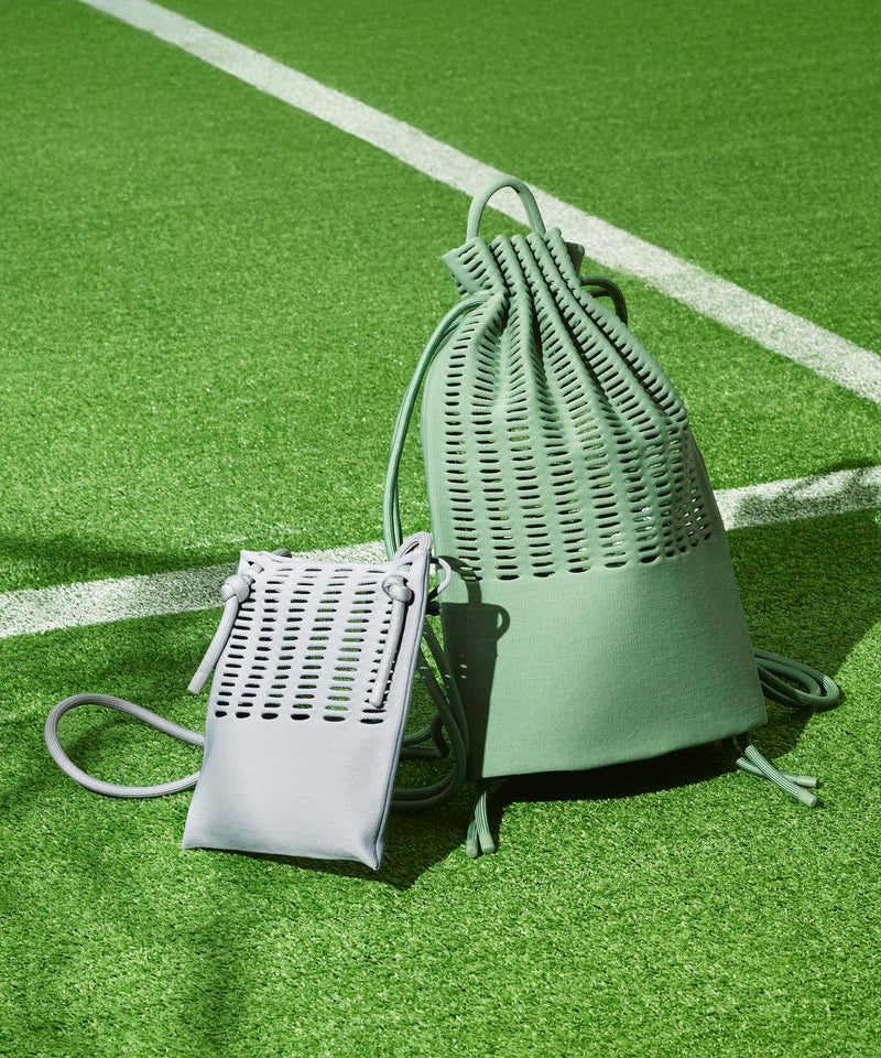 PLEATS PLEASE ISSEY MIYAKE – isseymiyake.com