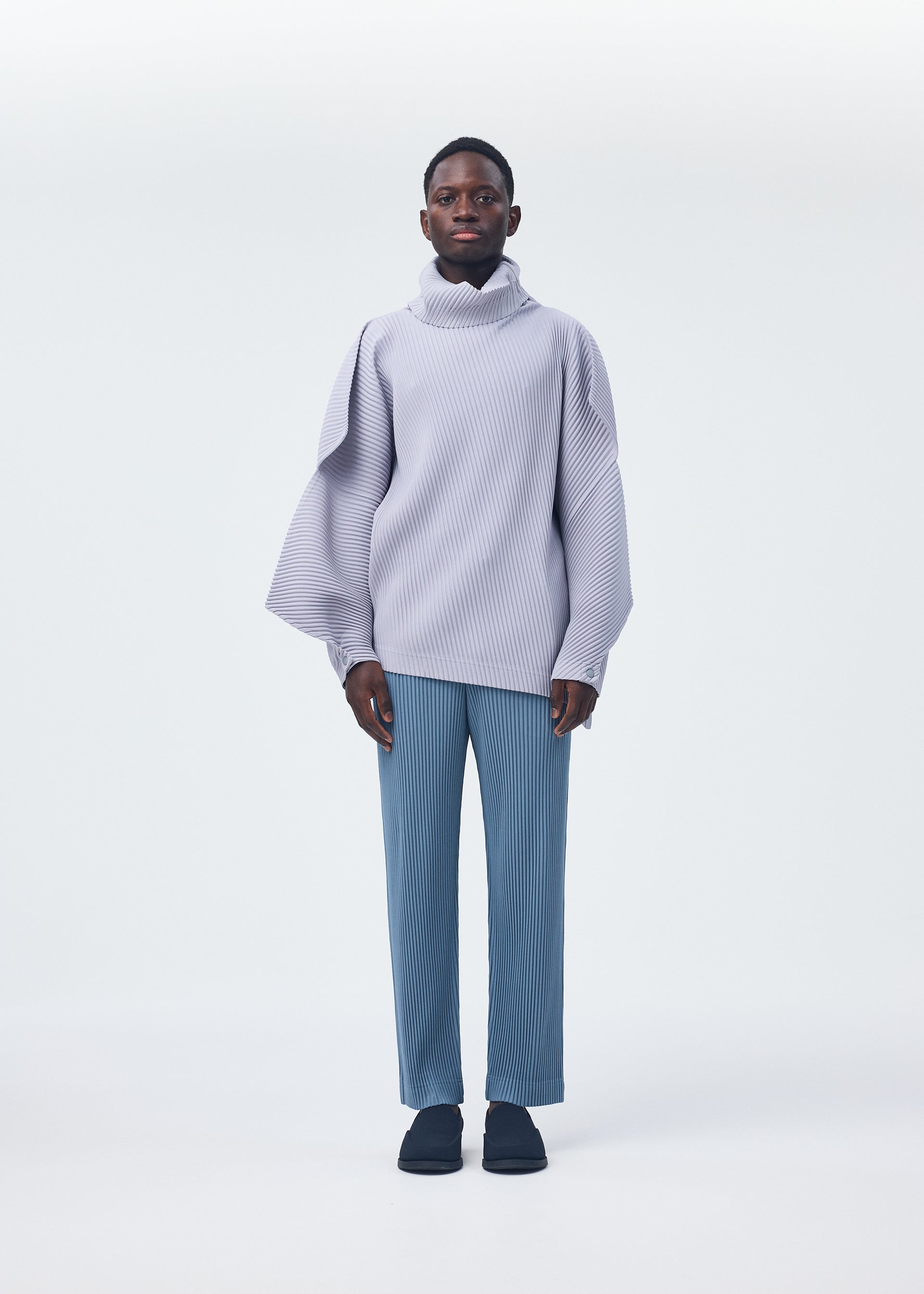メンズ／トップス – Page 3 – isseymiyake.com