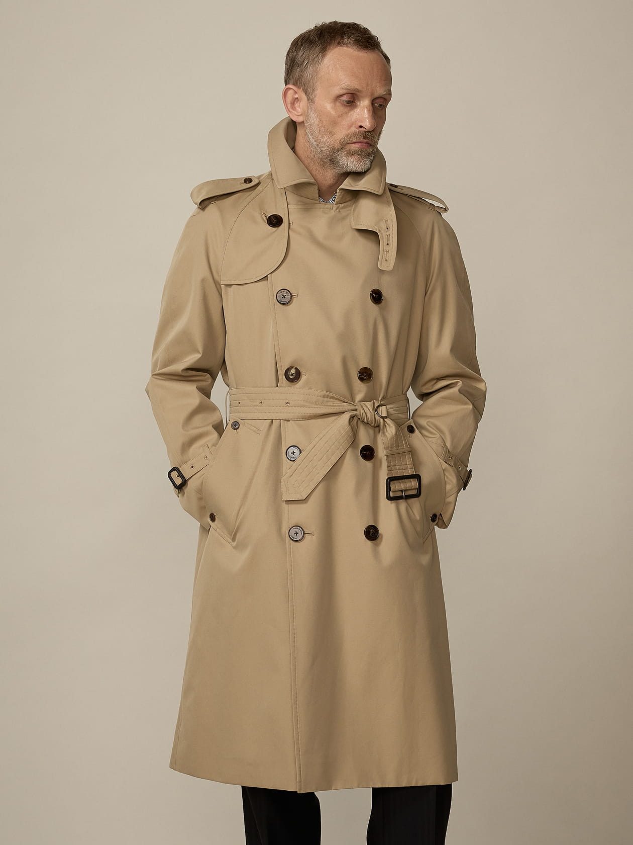 今こそ名品を。＜AQUASCUTUM / アクアスキュータム＞トレンチコート
