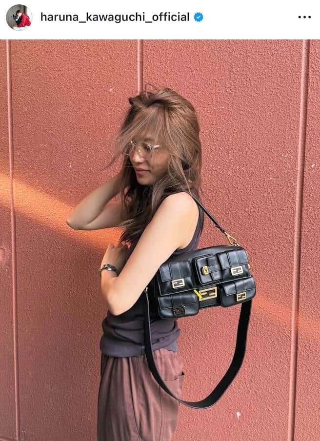 川口春奈30歳、タンクトップからのぞく二の腕にドキっ 髪かきあげ