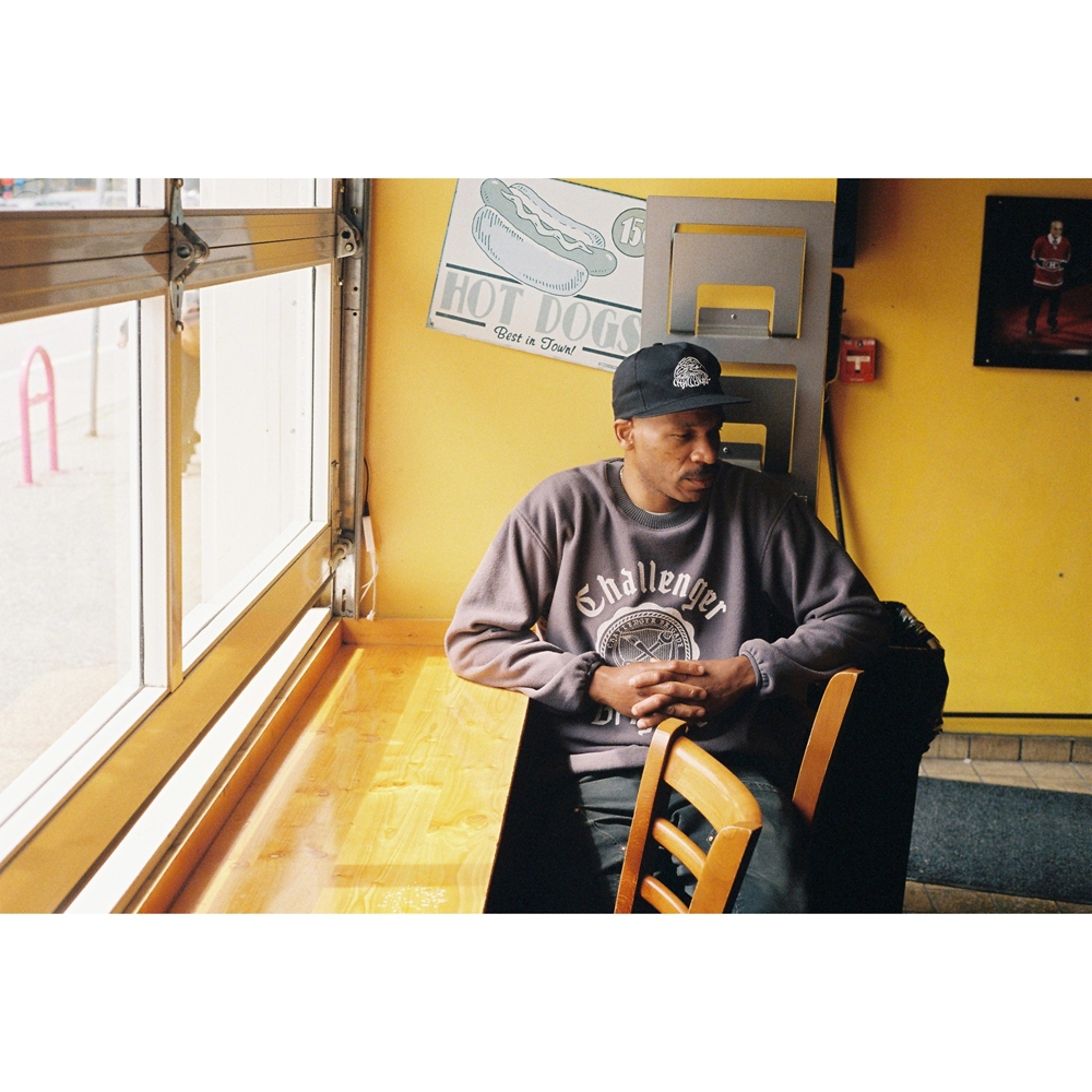 CHALLENGER/COLLEGE C/N FLEECE（CHARCOAL）［カレッジクルーネック