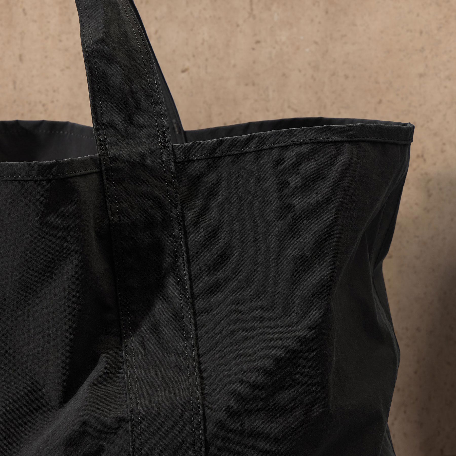 Large Matte Nylon Tote - Black | James Perse Los Angeles