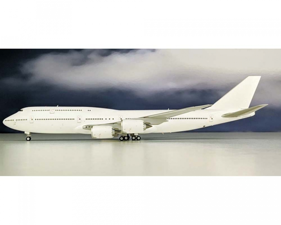 www.JetCollector.com: Blank White Boeing B747-8i w/stand 1:200