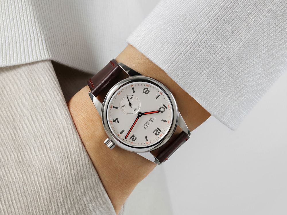 ノモス【NOMOS】クラブ リデザイン 36mm CLUB Re-designed 手巻き