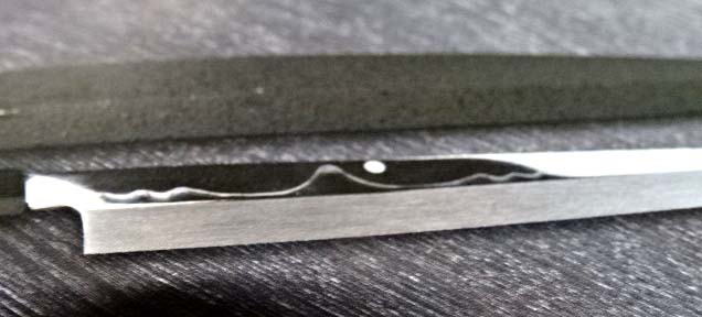 富嶽 剣型柳刃 本焼き鏡面包丁 塗り鞘付き 富士山の波紋がたまらない