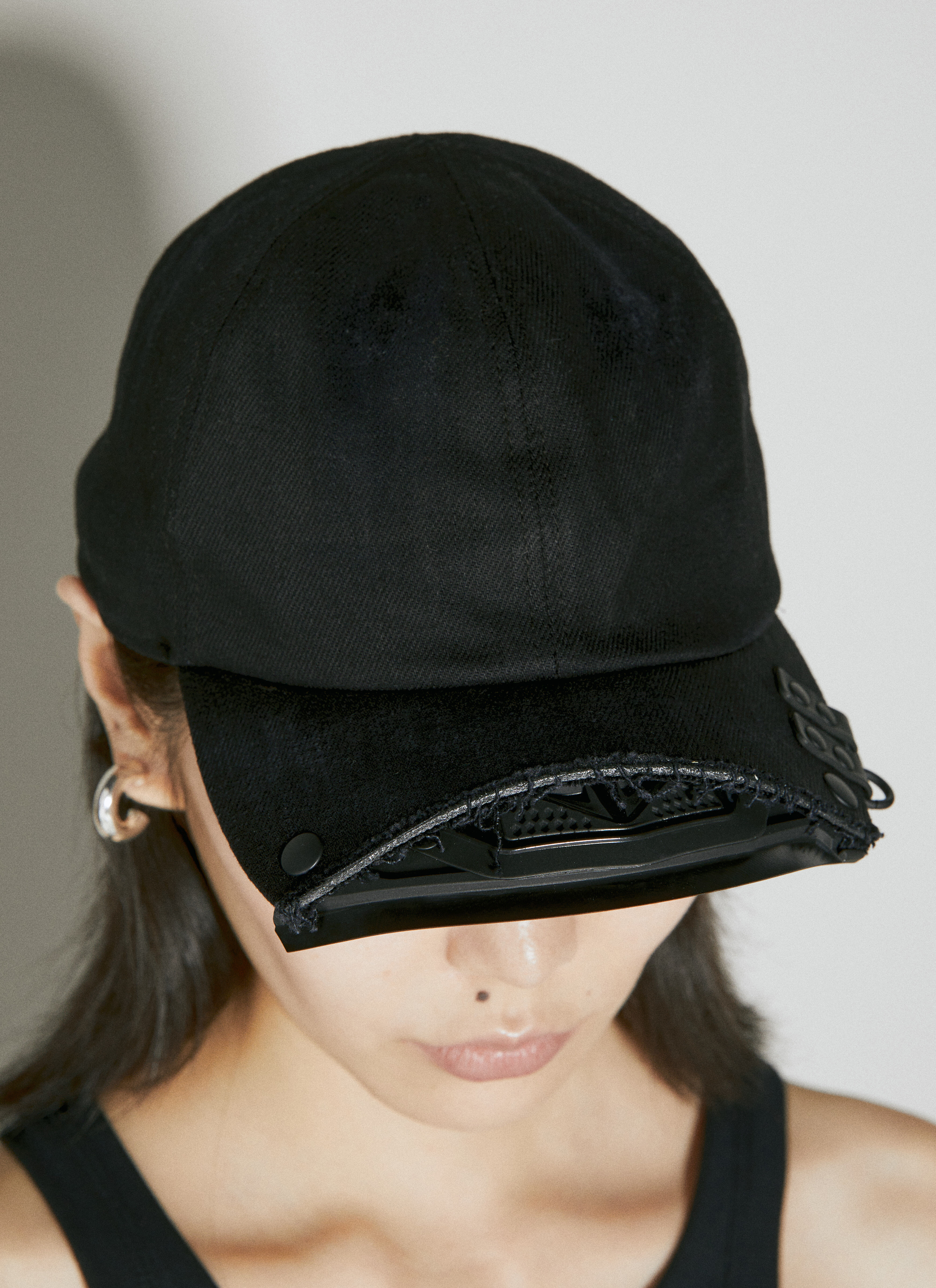 Innerraum レディース クロップド ベースボールキャップ の ブラック