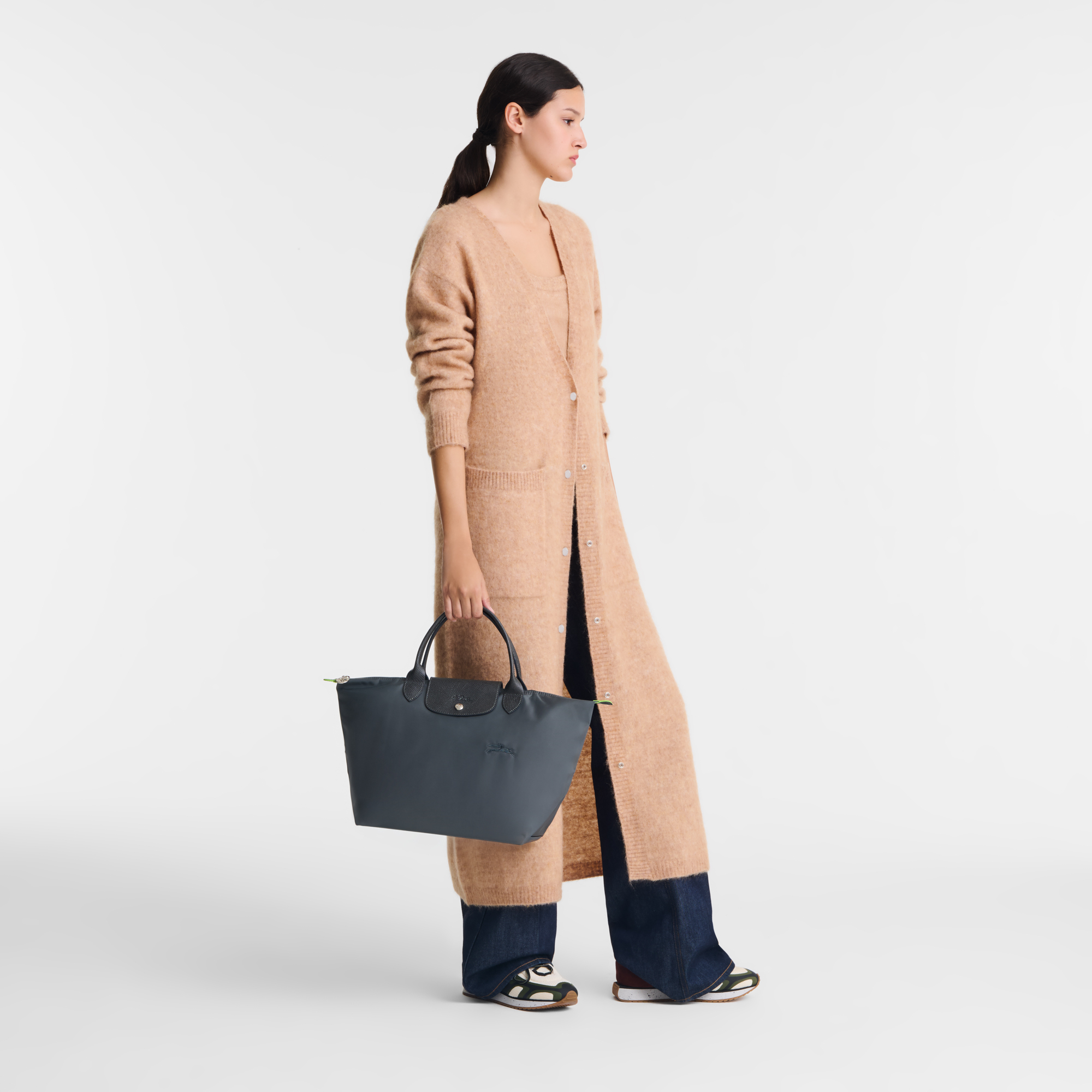Le Pliage Green M Handbag Graphite - Recycled canvas | Longchamp IN