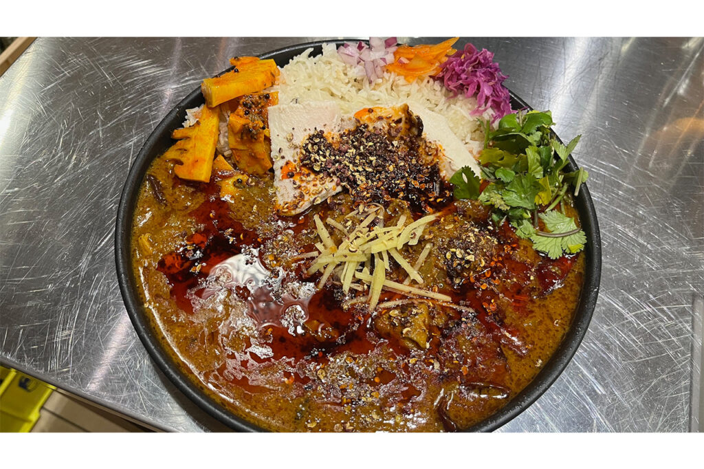 ここでしか食べられないクセになるスパイスカレー［SPICE TRY
