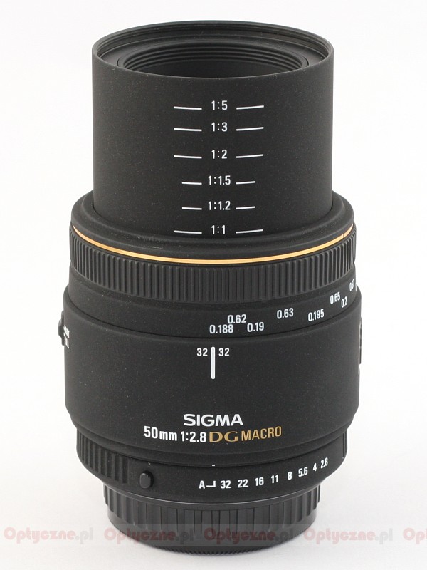 Sigma 50 mm f/2.8 EX DG Macro - LensTip.com