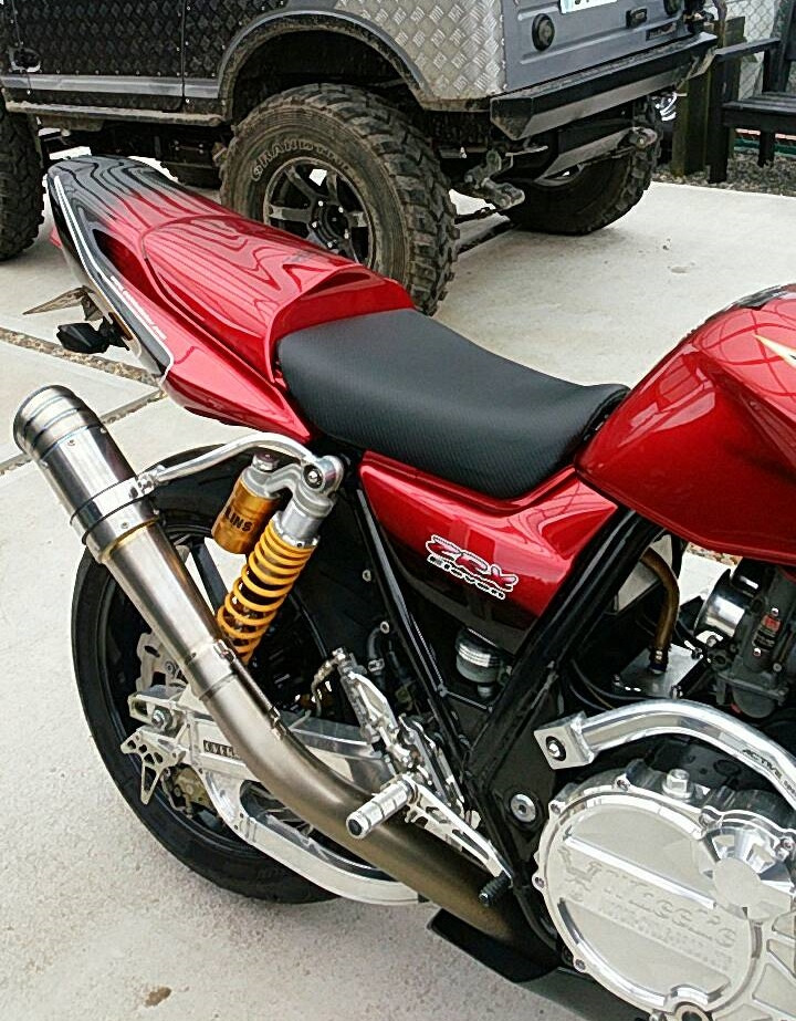 ZRX1100,1200 テールカウルワイドタイプ | leopardo